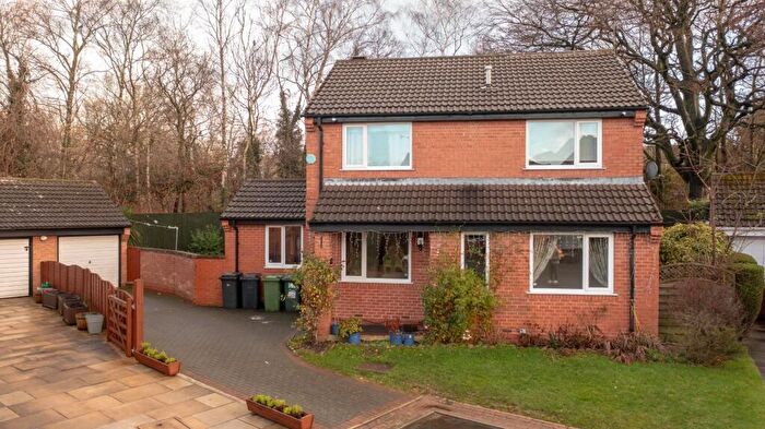 4 Bedroom Detached House For Sale In Plane Tree Avenue, Alwoodley, LS17