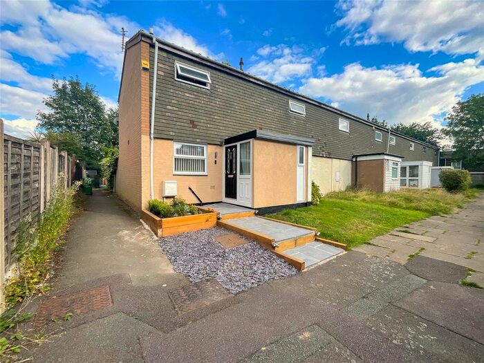 3 Bedroom End Of Terrace House To Rent In Medina, Tamworth, Staffordshire, B77