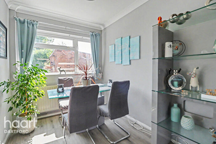 2 Bedroom Semi-Detached House For Sale In Oliver Road, Swanley, BR8