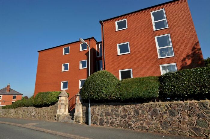 2 Bedroom Flat To Rent In Etonhurst, Upper Chase Road, Barnards Green, Malvern, WR14
