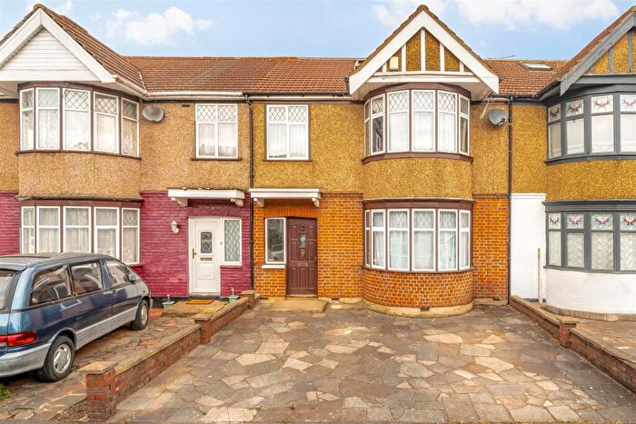 4 Bedroom Terraced House For Sale In Boxmoor Road, Kenton, HA3
