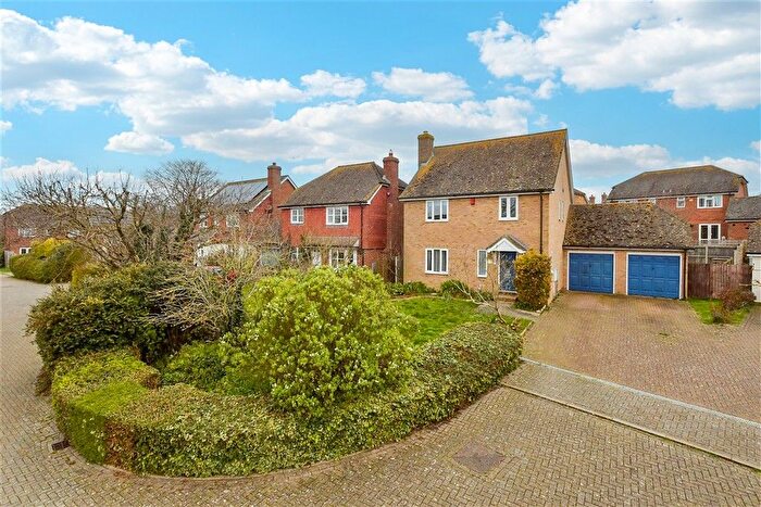 4 Bedroom Detached House For Sale In Burgess Close, Minster, Ramsgate, Kent, CT12