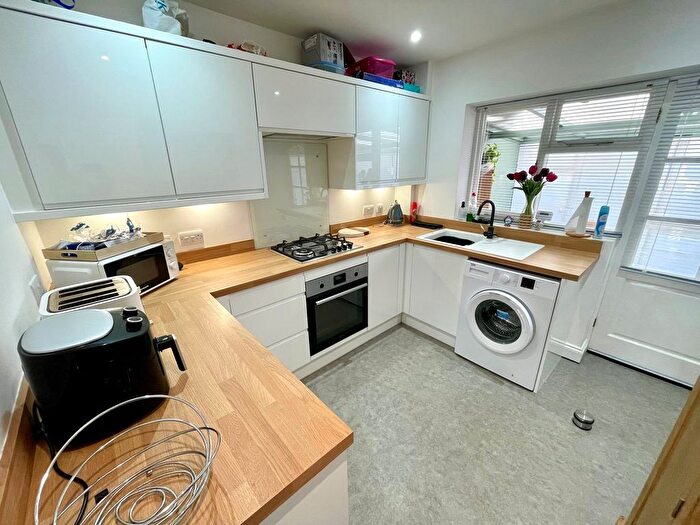 2 Bedroom Semi-Detached House For Sale In Greensway, Wednesfield, Wolverhampton, WV11