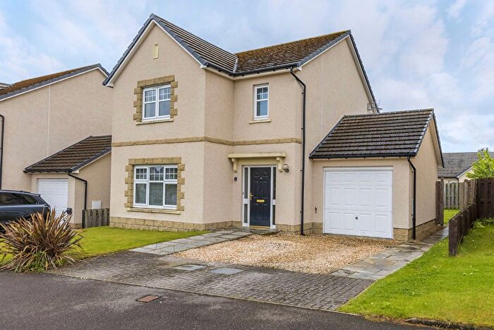 3 Bedroom Detached House For Sale In Duffus Heights, Elgin, Moray, IV30