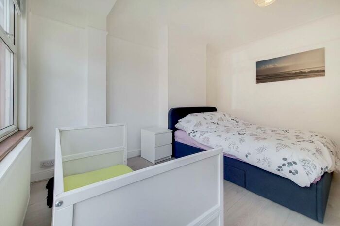 1 Bedroom Flat To Rent In Downhills Avenue, Tottenham, London, N17