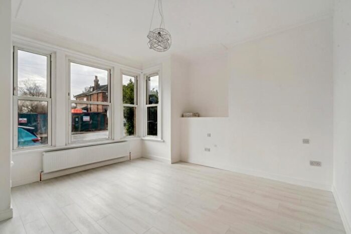 2 Bedroom Flat To Rent In Chester Road, Northwood, HA6