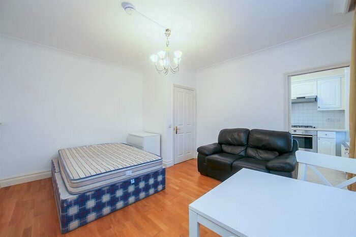 Studio To Rent In Ashfield Court, The Grove, London, W5