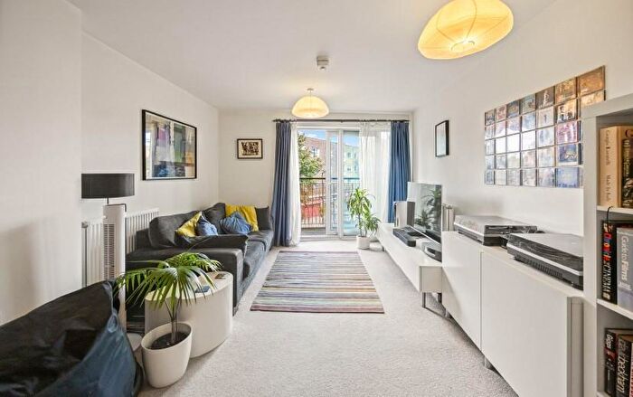 1 Bedroom Apartment For Sale In - Belsize Road, London, NW6