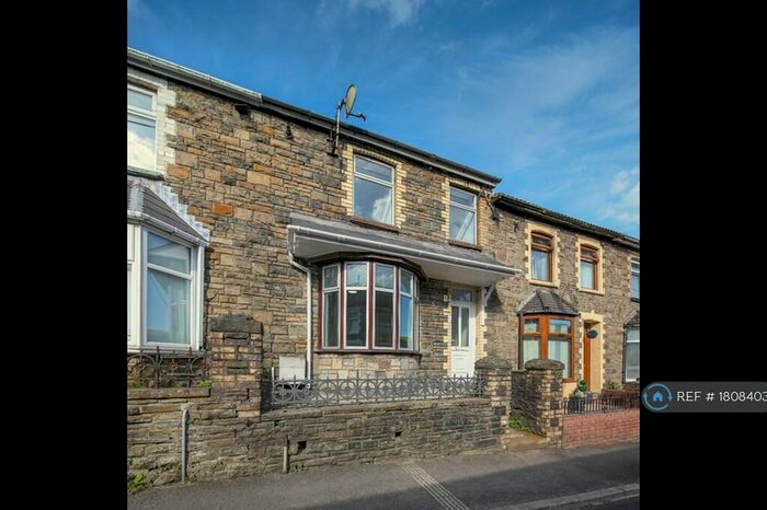4 Bedroom Terraced House To Rent In Princess Street, Abertillery, NP13