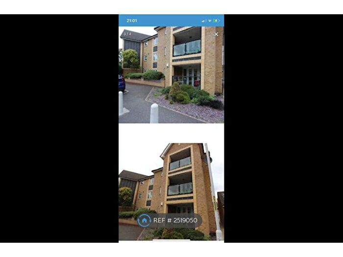 2 Bedroom Flat To Rent In Chapel Drive, Dartford, DA2