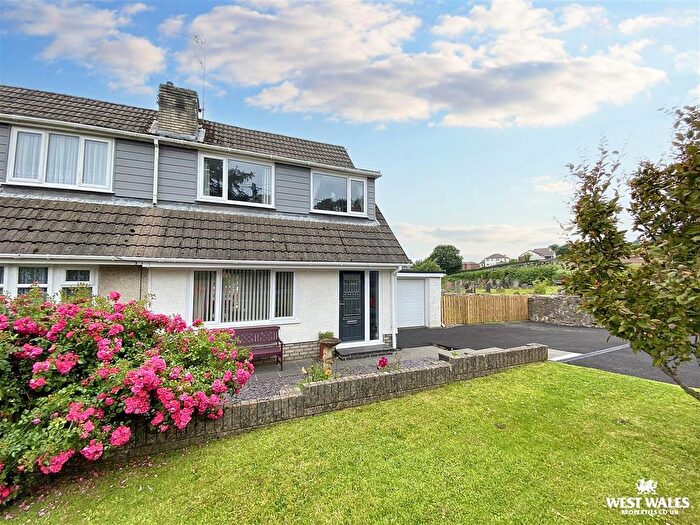 3 Bedroom Semi-detached House For Sale In Ferry Road, Kidwelly, SA17