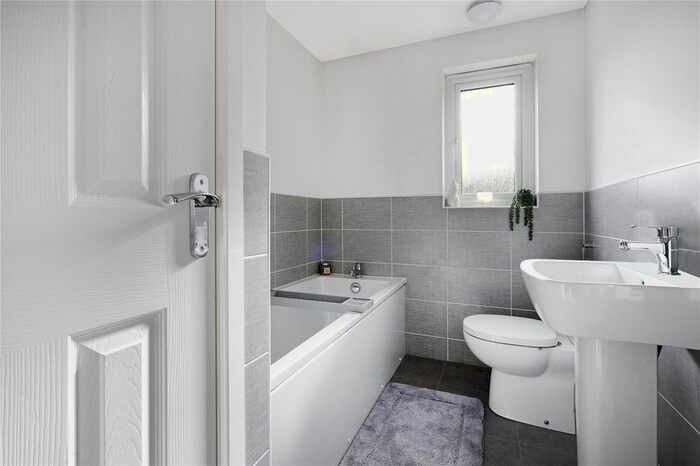 4 Bedroom Detached House For Sale In Patterton Range Way, Glasgow, G53