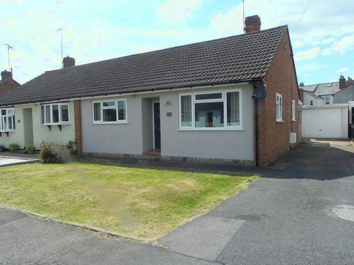 2 Bedroom Bungalow To Rent In Orchard Close, Stourport-On-Severn, DY13