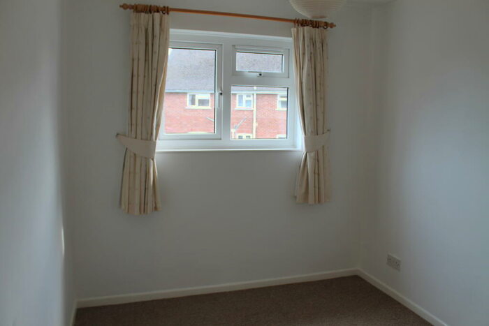 2 Bedroom Flat To Rent In Acacia Avenue, BS23