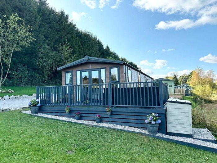 2 Bedroom Mobile/park Home For Sale In Capernwray, Carnforth, LA6
