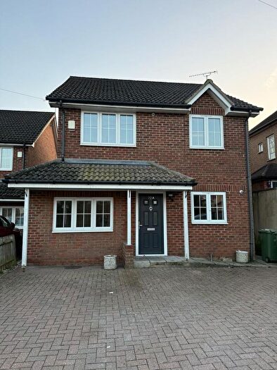 4 Bedroom Property To Rent In Tolcarne Drive, London, HA5