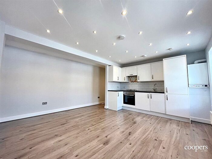 1 Bedroom Flat To Rent In Park House, High Street, Ruislip Manor, HA4