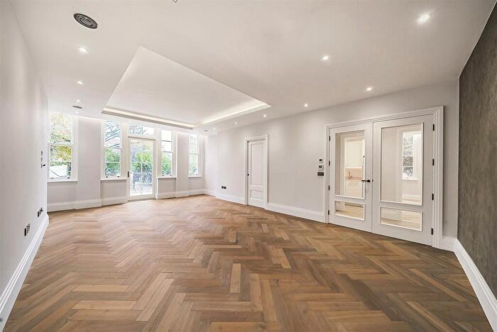3 Bedroom Flat For Sale In The Bishops Avenue, Hampstead, N2