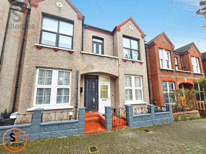 3 Bedroom Maisonette To Rent In Idlecombe Road, London, London, SW17