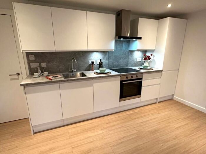 2 Bedroom Flat To Rent In Wellfield House, Upper Chorlton Road, Manchester, M16