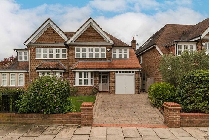 7 Bedroom Semi-Detached House To Rent In Wellesley Road, Twickenham, TW2