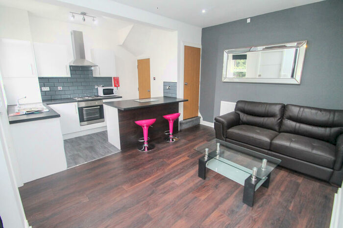 3 Bedroom Terraced House To Rent In Talbot Avenue, Burley, Leeds, LS4