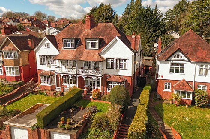 6 Bedroom Semi Detached House For Sale In Oakfield Road, Newport, NP20