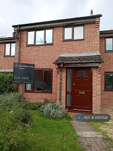 3 Bedroom Terraced House To Rent In The Tyleshades, Romsey, SO51