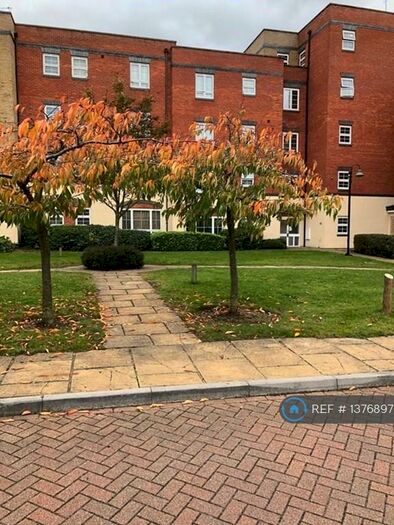 2 Bedroom Flat To Rent In Holyhead Mews, Burnham, SL1