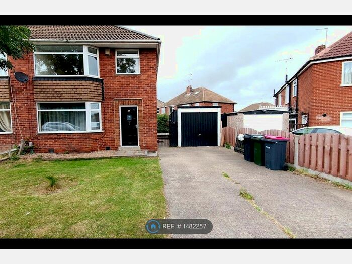 3 Bedroom Semi-Detached House To Rent In Godric Drive, Brinsworth, Rotherham, S60