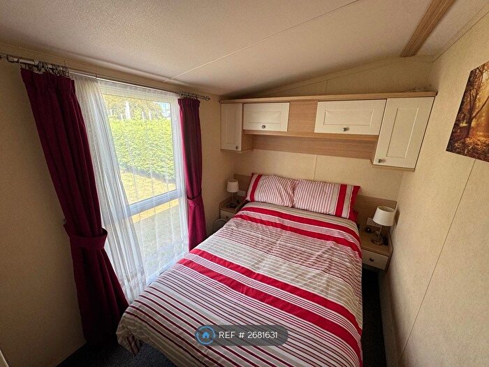 2 Bedroom Mobile/park Home To Rent In Buckingham Road, Westbury, Brackley, NN13