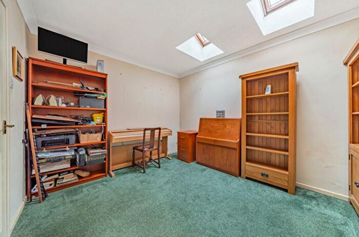 4 Bedroom Bungalow For Sale In Holcombe Drive, Llandrindod Wells, Powys, LD1