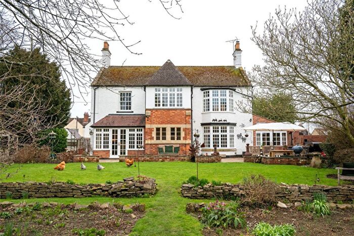 5 Bedroom Detached House For Sale In Sedgeberrow, Evesham, Worcestershire, WR11