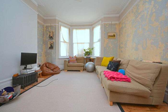 3 Bedroom Terraced House To Rent In Tyas Road, London, E16