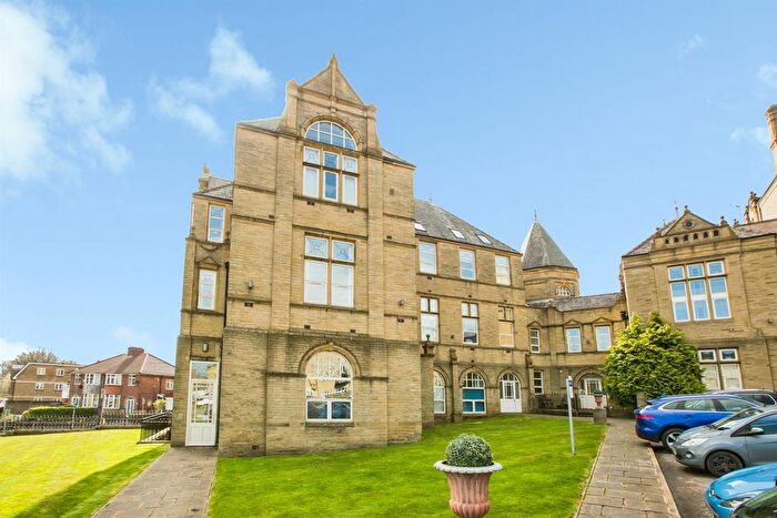 2 Bedroom Flat For Sale In Prescott Street, Halifax, HX1