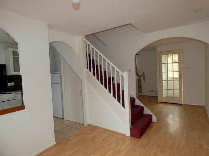 3 Bedroom Property To Rent In Canberra Drive, Northolt, Greater London UB5