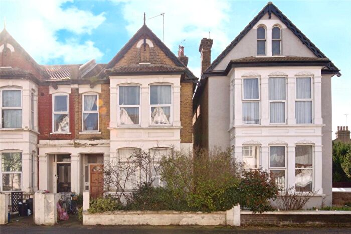 1 Bedroom Flat For Sale In York Road, Southend-on-Sea, Essex, SS1