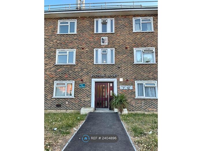 2 Bedroom Flat To Rent In Rectory Road, Hounslow, TW4