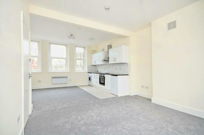 Studio To Rent In Allitsen Road, St John's Wood, London, NW8