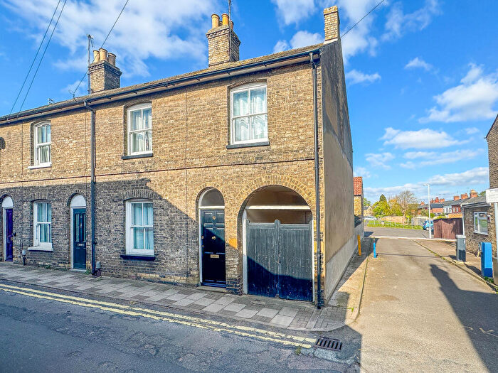 3 Bedroom End Of Terrace House For Sale In Queen Street, Newmarket, Suffolk, CB8