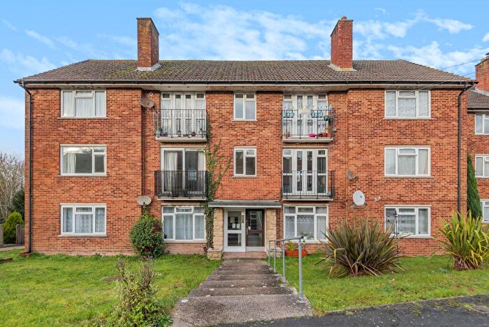 2 Bedroom Flat To Rent In Firmstone Road, Winchester, SO23