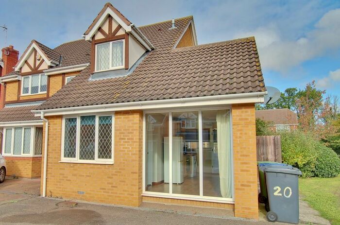 1 Bedroom Apartment To Rent In Russet Close, St Ives, PE27