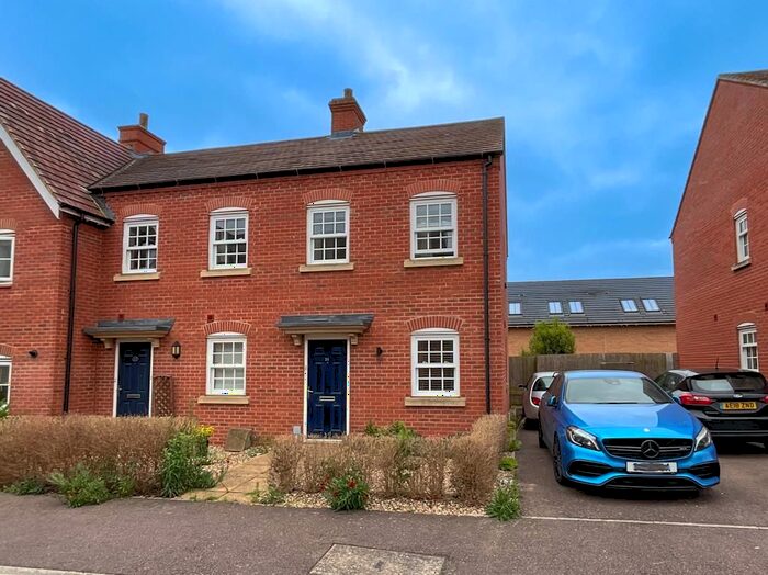 2 Bedroom End Of Terrace House To Rent In Stedeham Road, Great Denham, MK40