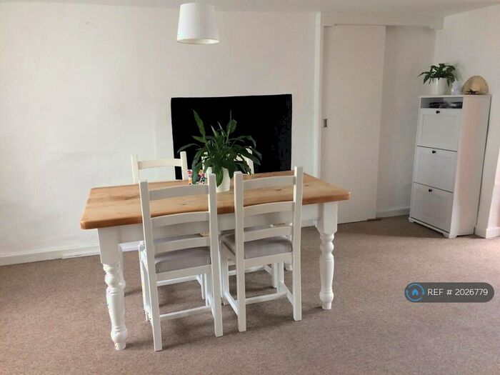 2 Bedroom Terraced House To Rent In Rose Cottages, Exeter, EX6