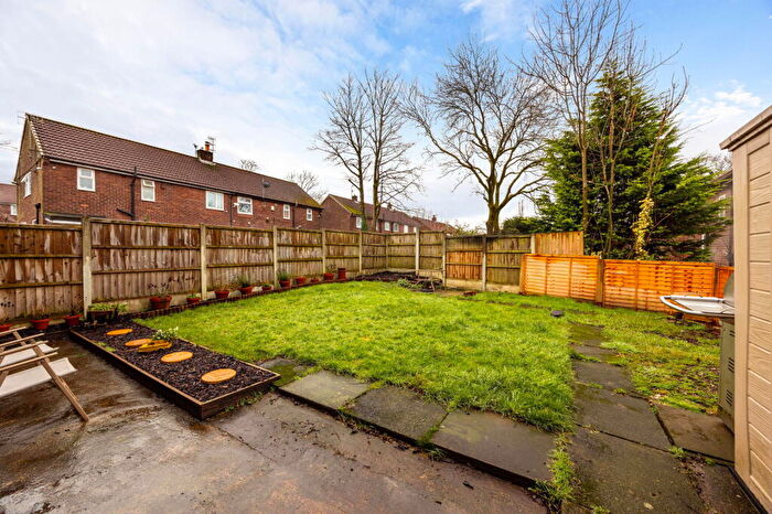 2 Bedroom Semi-Detached House For Sale In Queensway, Greenfield, Saddleworth, OL3