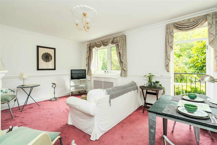 2 Bedroom Flat To Rent In Cathay Street, London, SE16