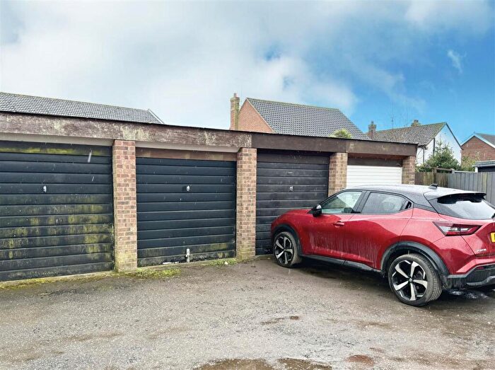 2 Bedroom Terraced House For Sale In Lyndford Road, Stalham, NR12