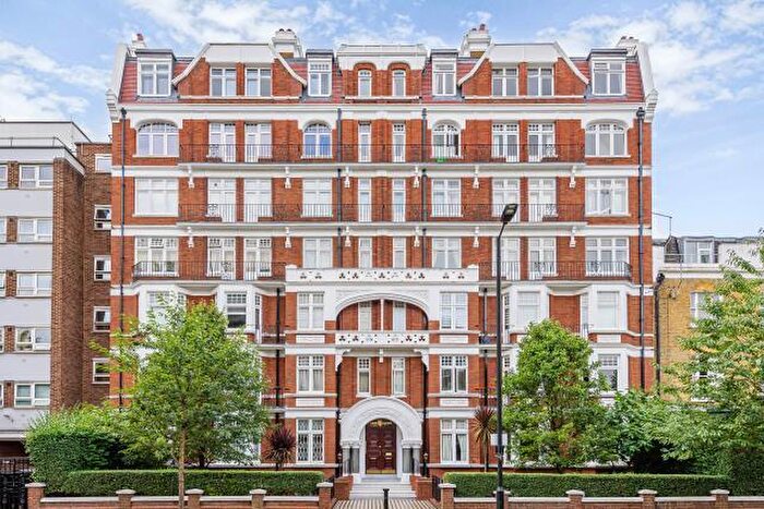 3 Bedroom Apartment For Sale In Abbey Road, London, NW8
