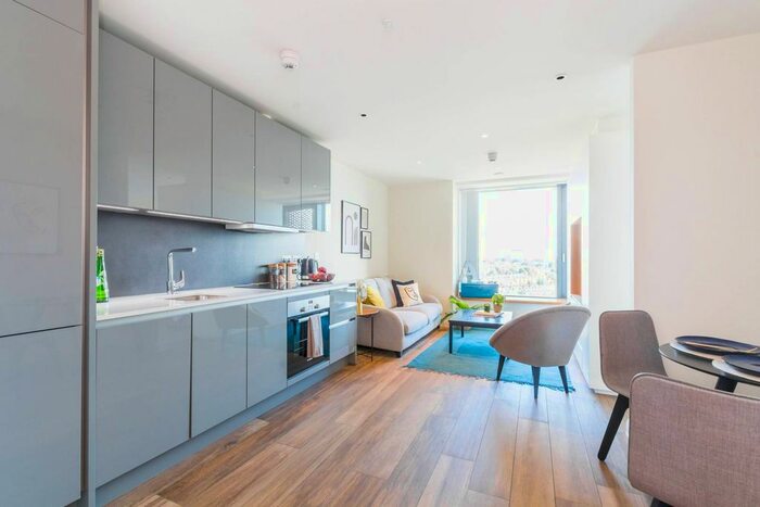 Studio To Rent In Junction Road, Archway, London, N19