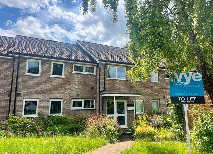 1 Bedroom Flat To Rent In Northcroft, Wooburn Green, HP10